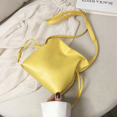 

2019 new Mori little fairy bag casual fashion tide wild shoulder bag simple temperament solid color Messenger bag