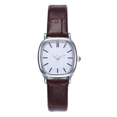 

Couple fashion creative watch silver square shell simple men&women on the table quartz watch explosion section