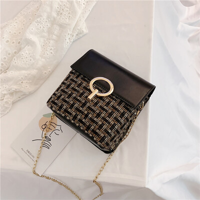 

Woven bag simple contrast color 2019 new fashion casual wild shoulder bag female Sen temperament chain Messenger bag