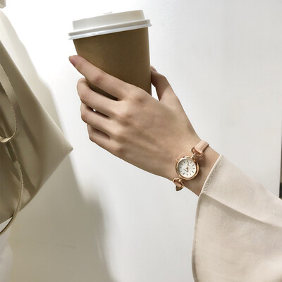 

Xiao Qingxin Watch Female Students Fashion Korean Edition Simple Retro Ribbon Chic Wind Baitao Boudoir Watch Plate
