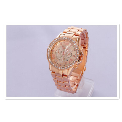 

New three-eye ladies watch diamond watch fake three-eye steel belt quartz watch