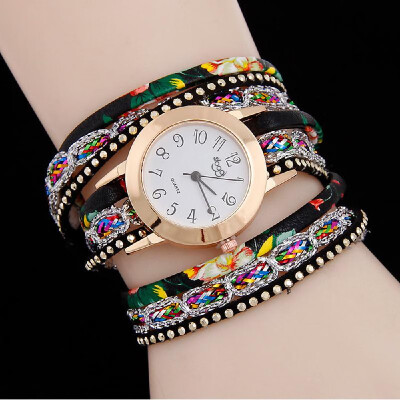 

Women Fashion Twining Hand Chain Watch Exquisite Candy Color Quartz Wrist Watch