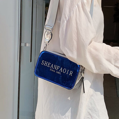 

New small bag female 2019 new wave wild wide shoulder strap shoulder Messenger bag French small foreign small square bag