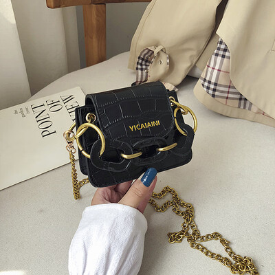 

2019 new texture fashion casual chain Messenger bag female retro personality ring wild stone pattern shoulder bag