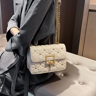 

Ins super fire bag female 2019 new Korean version of the fashion Western style texture wild chain shoulder slung small square bag