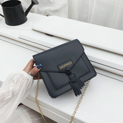 

New bag handbags new 2019 solid color Korean version of the wild small square bag casual simple chain shoulder Messenger bag