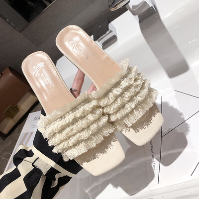 

Slippers with thick heels&fashionable outfits for girls in summer