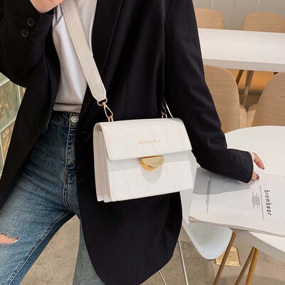 

New texture small bag female 2019 new wave Korean version of the wild Messenger bag stone pattern temperament fashion small square bag