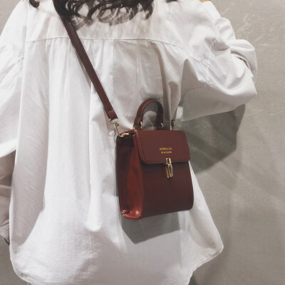 

Ins super fire mobile phone bag female 2019 Korean version of the new wild portable small square bag shoulder Messenger bag mini