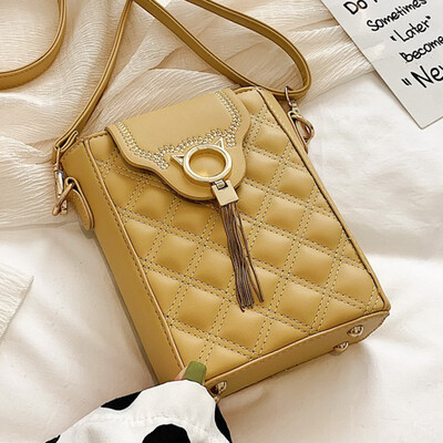 

Autumn 2019 new Korean version of small fresh fashion Lingge small square bag Joker shoulder slung mobile phone bag