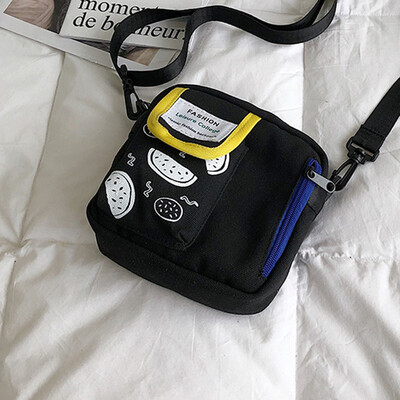 

2019 new Korean version of chic fashion Harajuku simple Joker contrast color shoulder small square bag casual slung canvas bag