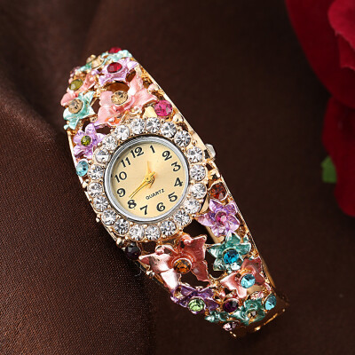 

Ladies flower bracelet watch foreign trade explosion models bracelet watch