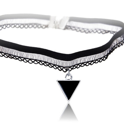 

Handmade Velvet Lace Vintage Choker Necklace For Women Collar Neck Jewelry Stretch Charm Gothic Punk Heart-Shaped Collar