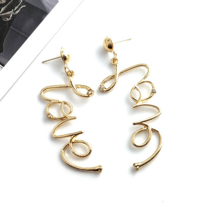 

Fashion Simple And Exquisite Street Beat Earrings-English Alphabet Love Earrings