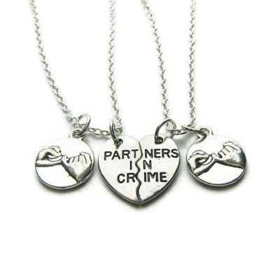 

Trinkets Partners Necklaces Cute fashion beautiful&elegant