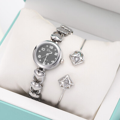 

RM Light Luxury Girl Temperament Watch Bracelet Set Chain Watch Birthday Gift
