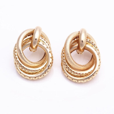 

8 Styles Big Circle Earrings for Women Simple Metal Statement Earrings Twisted Round Drop Earrings Knot Wedding Party Jewelry