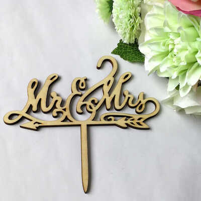 

Wooden Mr & Mrs Wedding Party Cake Decoration Cake Topper Wood Sweet Engagement Sign Rustic Engagement Decor