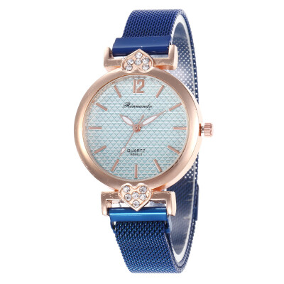 

Womens heart-shaped diamond-studded magnet magnet strap new student quartz watch