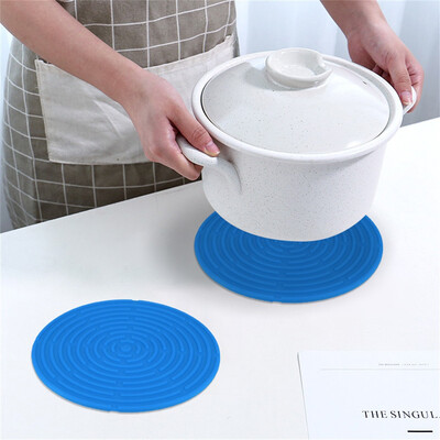 

Toponeto Silicone Non-Slip Mat Bowl Coaster Square Table Placemat Kitchen Anti-hot Pad