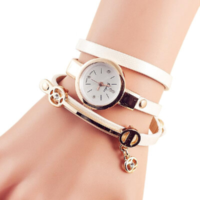 

Fashion Lady Casual Alloy Bracelet Quartz Watch Women Unique Decorative Dress Wristwatch