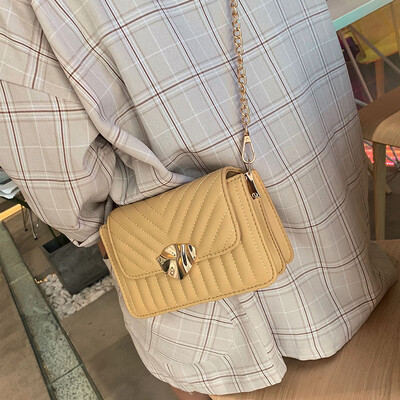 

Net red pouch senior sense handbag 2019 new wild gas chain shoulder bag summer small fresh messenger bag