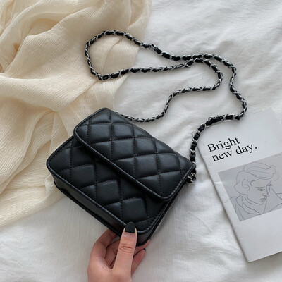 

New small fragrance bag female 2019 new wave Korean version of the wild single shoulder slung fashion rhombic chain small square bag