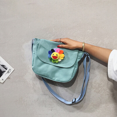 

Small fresh sun flower Messenger bag female tide wild bag bag ins Japanese girl shoulder canvas messenger bag