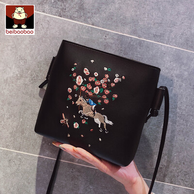 

Ins on the new small bag girl 2019 new Korean version of the girl slanted small bag hundred lap embroidered single shoulder bag