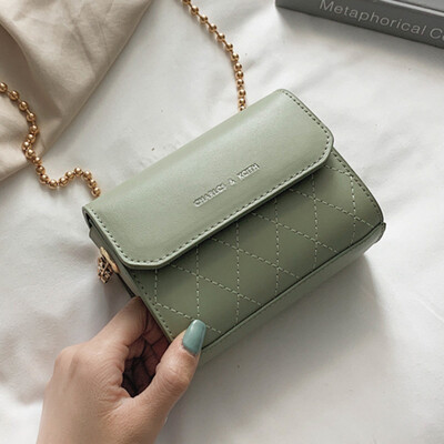 

On the new female 2019 summer new wave Korean version of Joker Messenger bag chain shoulder bag fashion small square bag