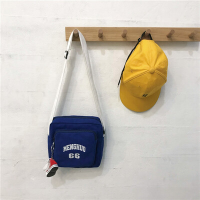 

Small bag canvas bag womens shoulder Messenger bag college student chic Joker Korean version of ancient feeling girl ins Sen