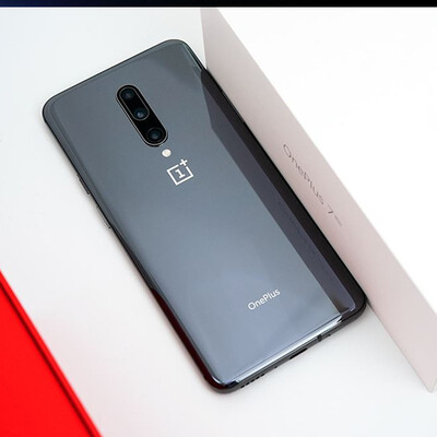 

In Stock Oneplus 7PRO Smartphone 8GB 256GB 48MP Triple Camera AMOLED Screen Snapdragon 855 UFS 30 4000mAh 30 W Charger
