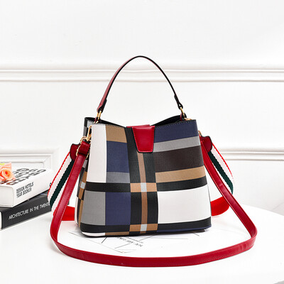 

Summer womens bag new fashion Joker handbag wide shoulder strap shoulder bag messenger bag