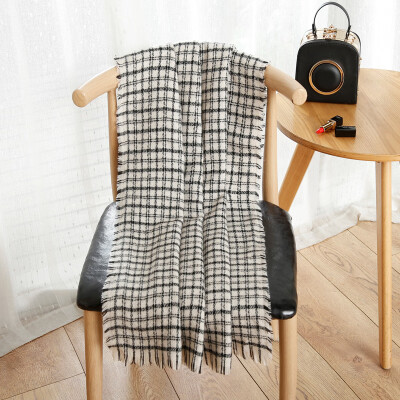 

Japanese Harajuku retro British literary couple plaid scarf female winter Korean students long paragraph wild big collar