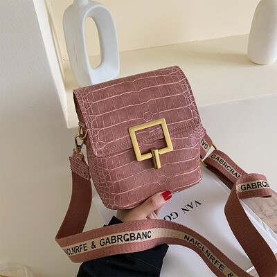

Net red popular small bag female bag 2019 new wave fashion shoulder bag wild ins indian air broadband Messenger bag