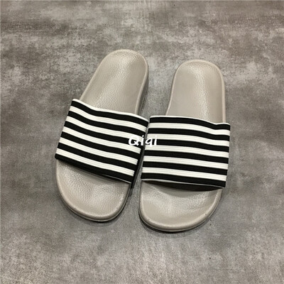 

house 2019 summer slippers Korean version of 100 beach slippers original wind striped slippers girl