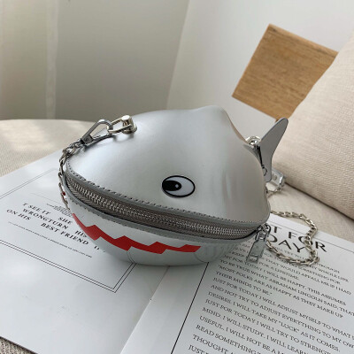 

2019 New Fashion Women Cartoon Shoulder Bag Fashion Chain Brand Designer Messenger Shark Shape Crossbody Bag Clutch Bag Bolso