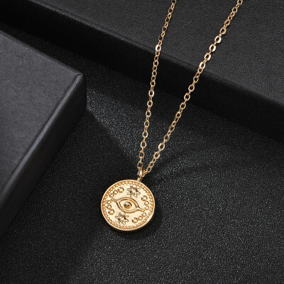 

Minimalism Round Heart Star Hollow Choker Necklace Korean Metal Gold Color Pendant Necklace For Women Fashion Geometric Jewelry