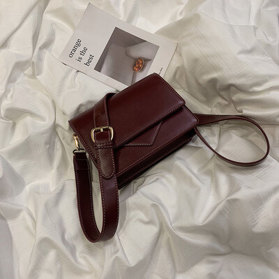 

Chic slung small bag female 2019 new wave Korean version of the wild shoulder texture simple fashion casual small square bag