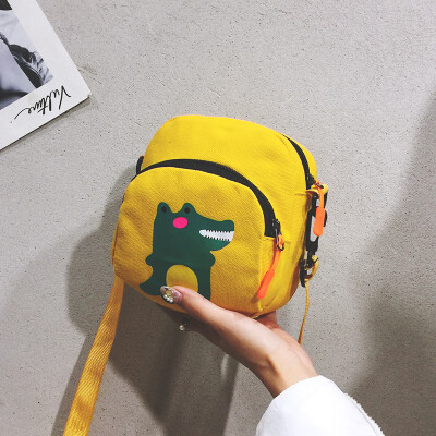 

Cartoon cute little dinosaur canvas bag 2019 new fashion cute messenger Messenger bag casual simple wild shoulder bag