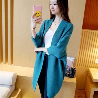 

The new autumnwinter 2018 bat sleeve large size Korean version of the long&loose pure color knitted cardigan sweater