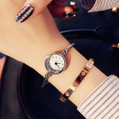 

Ins small dial watch womens mini retro fine chain bracelet watch simple Korean leisure atmosphere