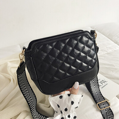 

Summer small fresh bag female 2019 new Korean fashion hit color wild wide shoulder strap shoulder slung small square bag