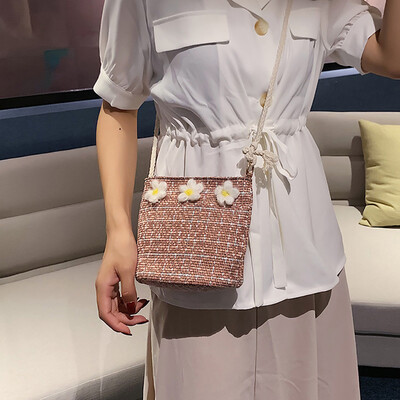 

Tailored Women Wild Messenger Bag Small Fresh Bucket Wool Knit Shoulder Bag