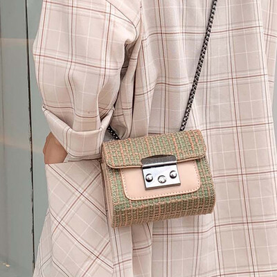 

Texture bag women 2019 summer new fashion contrast small square bag Joker lock chain shoulder Messenger bag