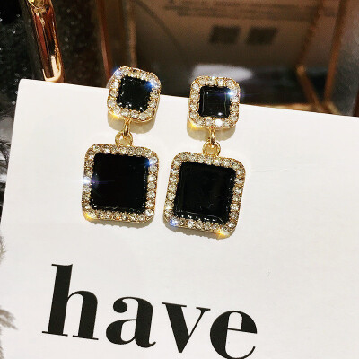 

Handwork Statement Earrings 2019 Black Geometric Earrings For Women Crystal Luxury Wedding Rhinestone Earring Gold Color Jewelry