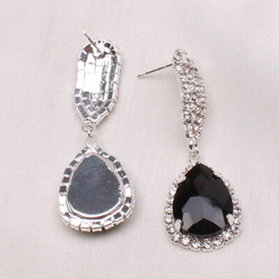 

Ladies Fashion Crystal Earring Trendy Rhinestone Diamond Earrings Women Wedding Jewelry Party Gifts