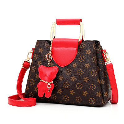 

Summer ladiesbags are full of fashion ladies mothers with large single shoulder handbags&large oblique bags