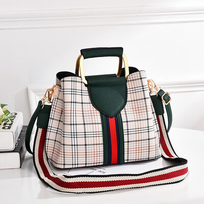 

Summer bag womens new Korean wave shoulder Messenger bag fashion Joker casual ladies handbag