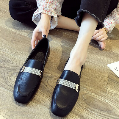 

Small fresh single shoes Korean version of fashion water drill round head flat soles ladle shoes fairy wind grandmother shoes